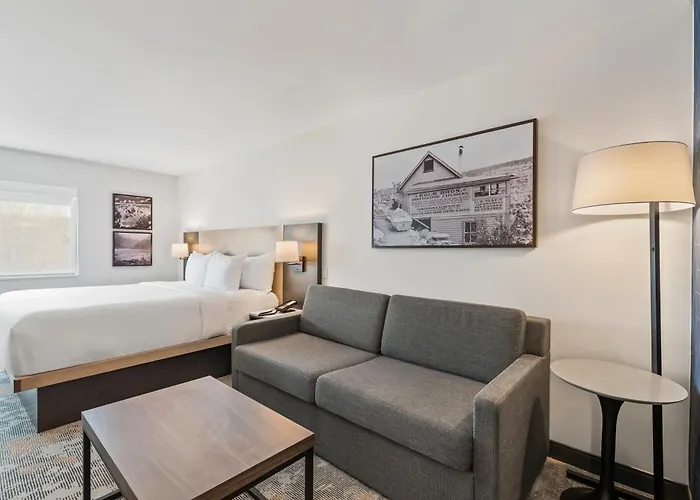 The Ellsworth Hotel, An Ascend Collection Hotel